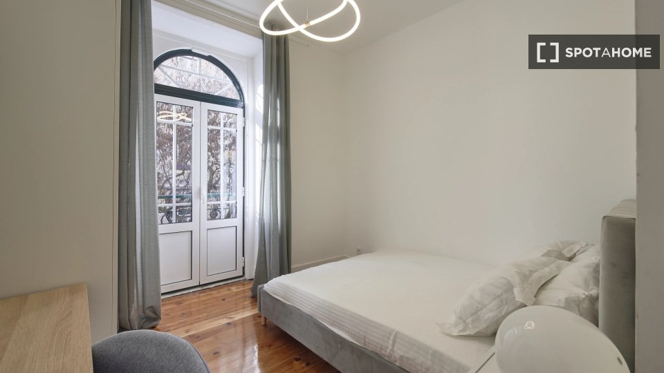Double room Lisbon, 8 beds — photo 10