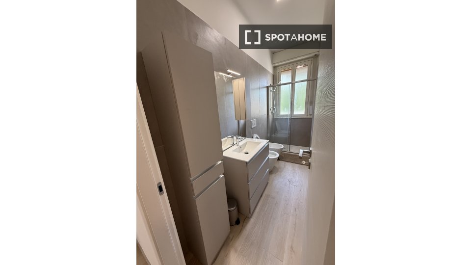 Camera doppia Bologna, 4 camere, 120m² — foto 5