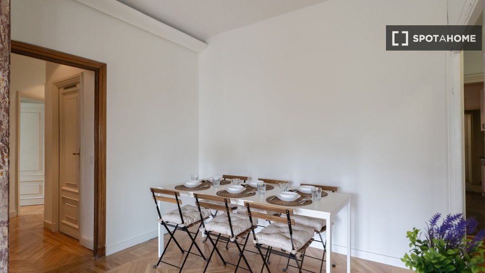 Double room Madrid, 6 beds — photo 4