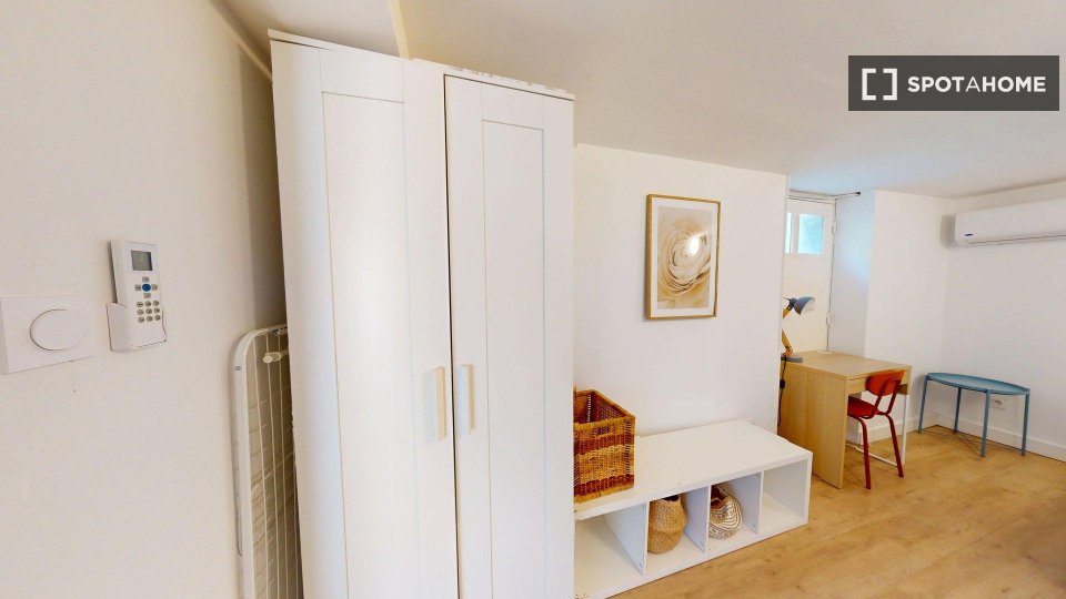 Double room Lyon, 6 beds, 116m² — photo 15