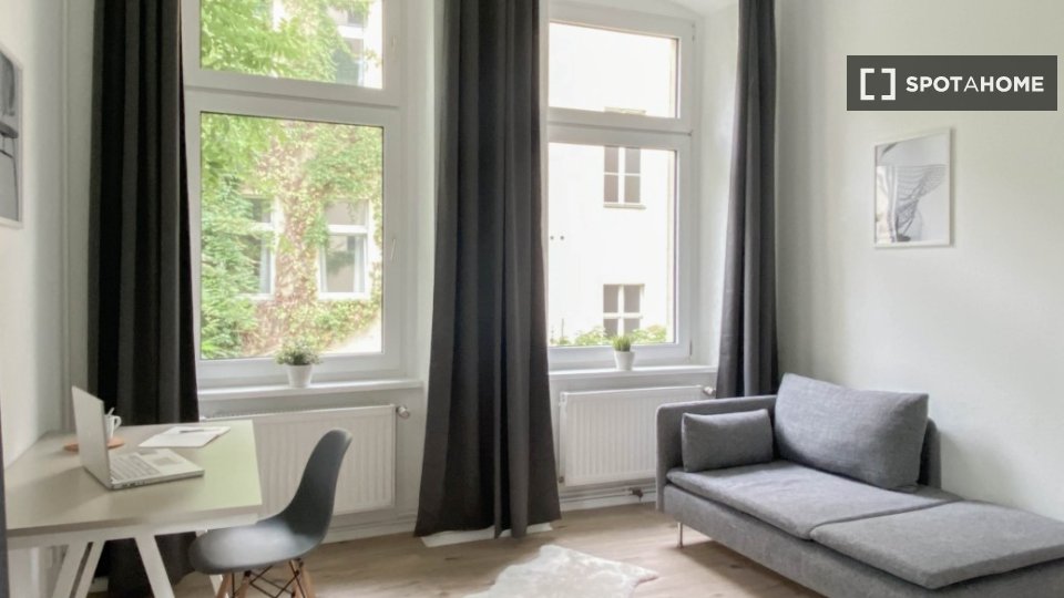 Apartment Berlin, 1 bed, 67m² — photo 11