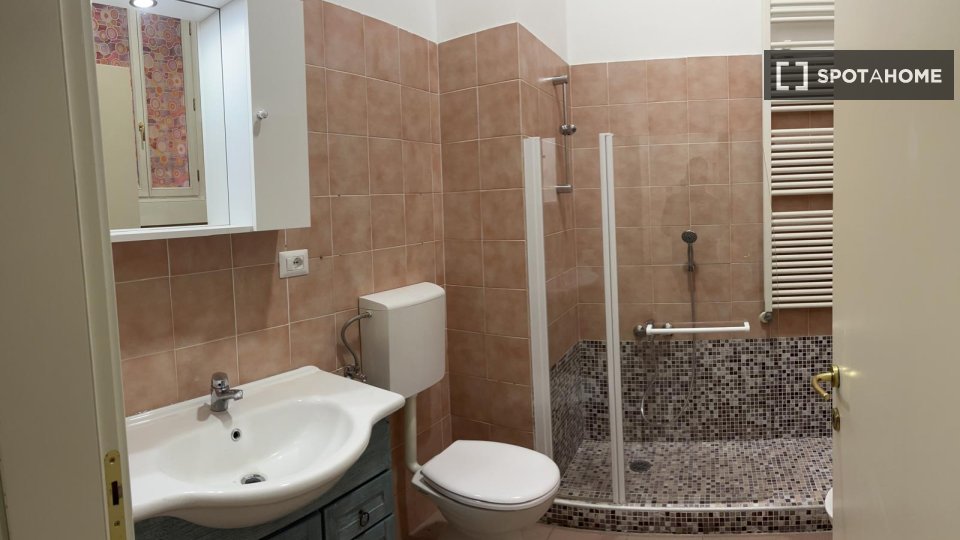 Apartment Milan, 1 bed, 48m² — photo 2