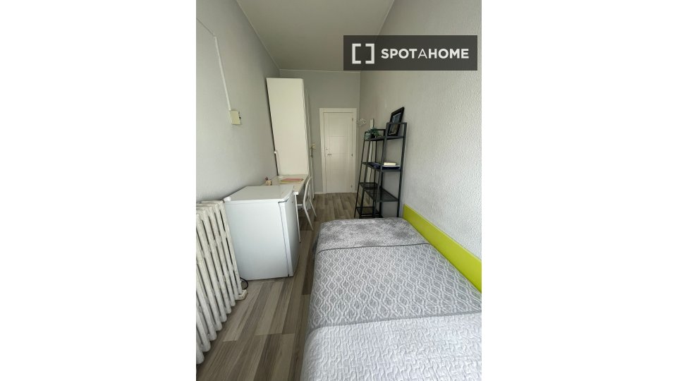 Double room Zaragoza, 20 beds — photo 12