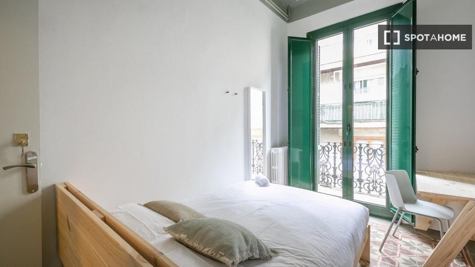 Double room Barcelona, 14 beds — photo 16