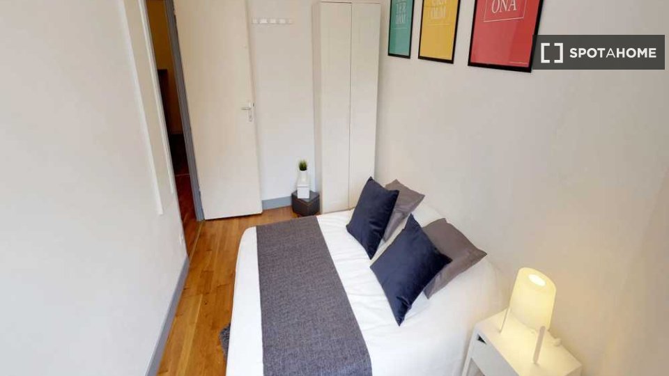 Double room Lille, 4 beds, 70m² — photo 9