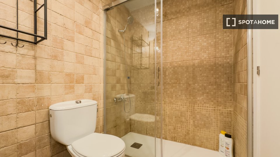 Apartment Barcelona, 2 beds, 80m² — photo 6