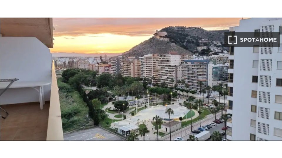 Apartment Valencia, 4 beds, 140m² — photo 3