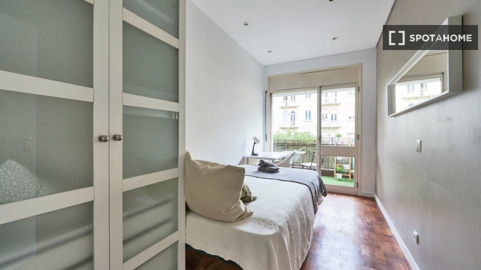 Double room Lisbon, 10 beds — photo 26