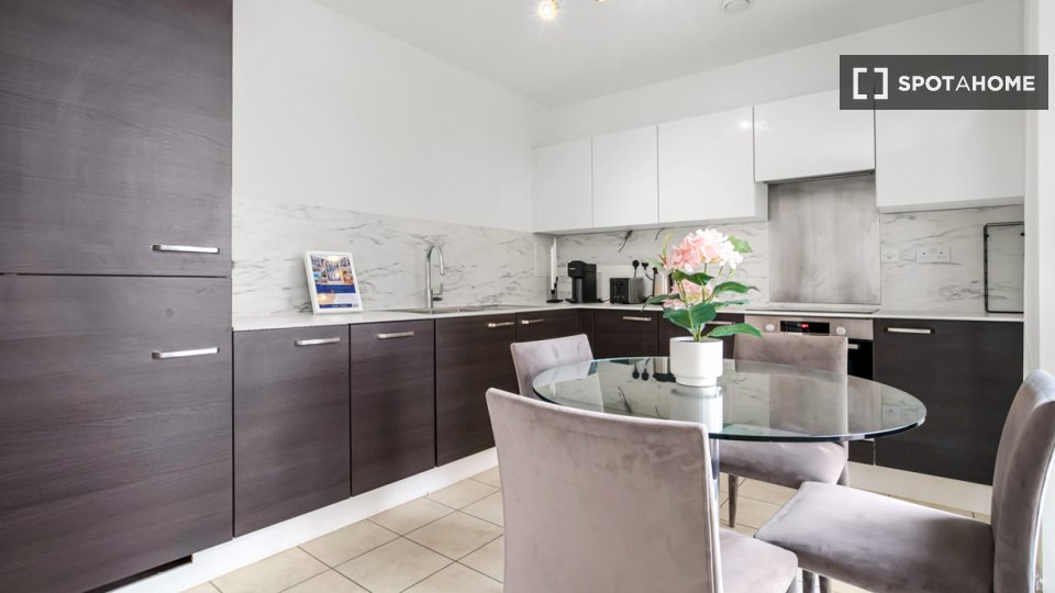 Apartment London, 2 beds, 80m² — photo 9