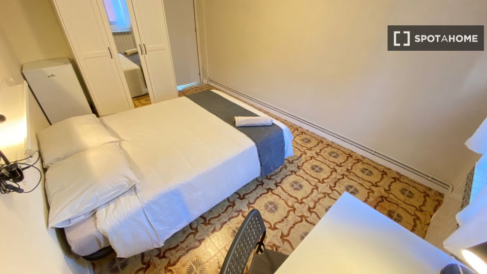 Double room Madrid, 5 beds — photo 7