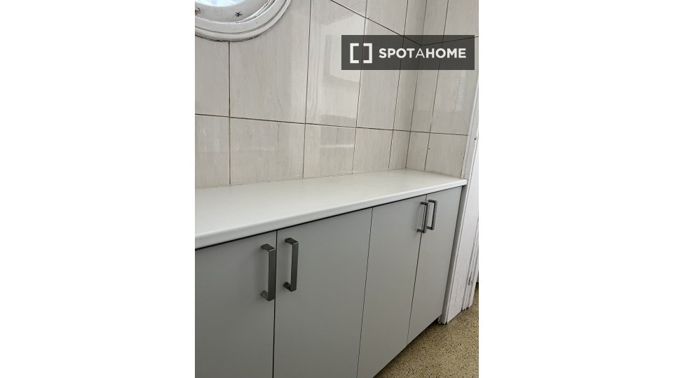 Double room Porto, 11 beds, 380m² — photo 7