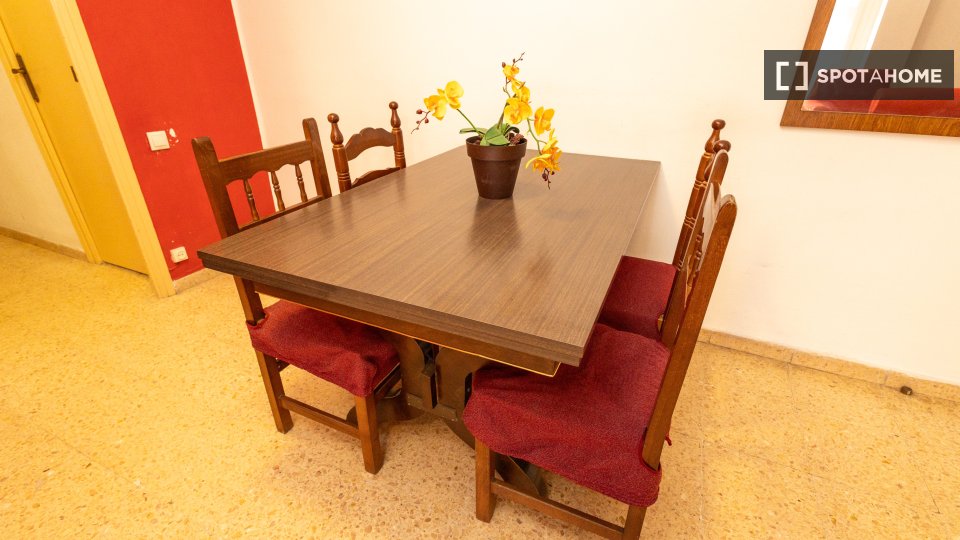Double room Valencia, 4 beds — photo 11