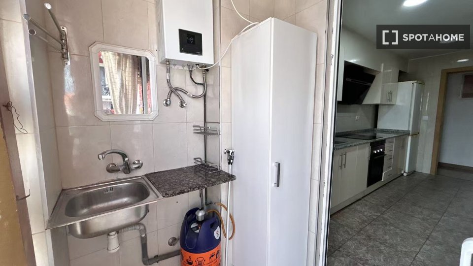 Double room Valencia, 4 beds, 110m² — photo 5