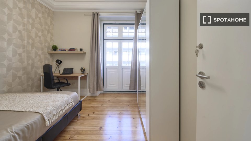 Double room Lisbon, 10 beds — photo 1