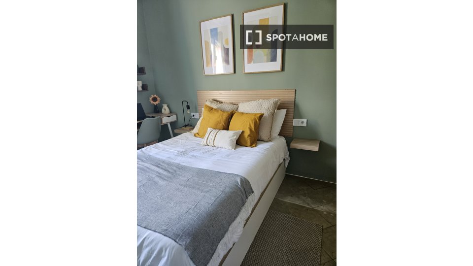 Double room Barcelona, 10 beds, 220m² — photo 6