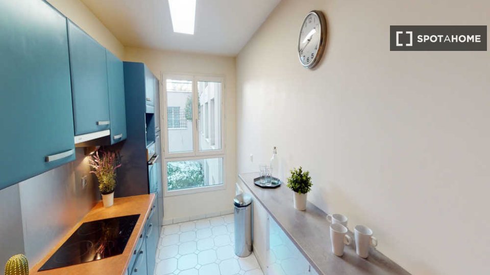 Double room Paris, 4 beds, 90m² — photo 10
