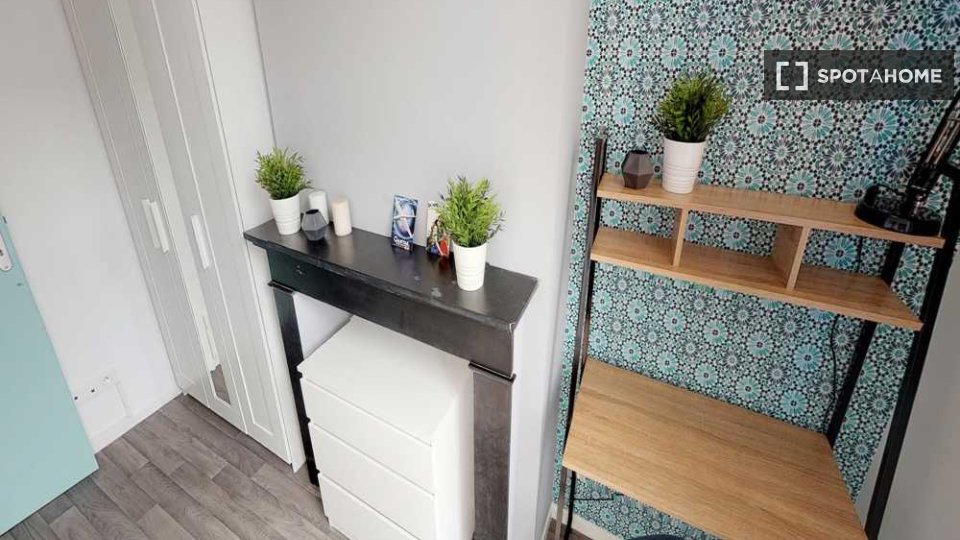 Double room Lille, 4 beds, 80m² — photo 32