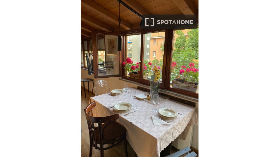 Double room Milan, 1 bed — photo 4