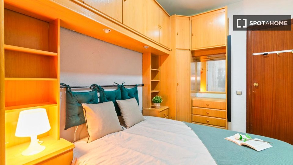 Double room Barcelona, 5 beds, 100m² — photo 32