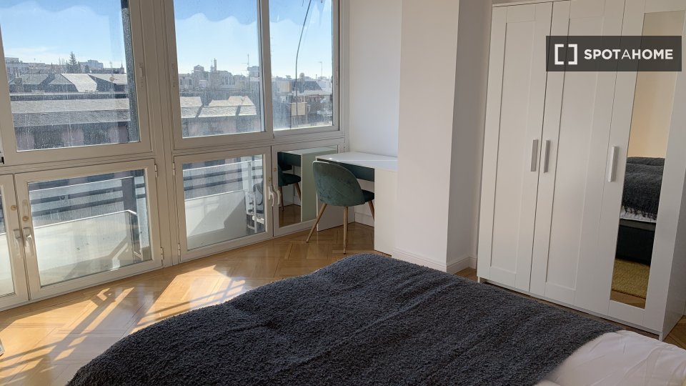 Double room Madrid, 6 beds — photo 13