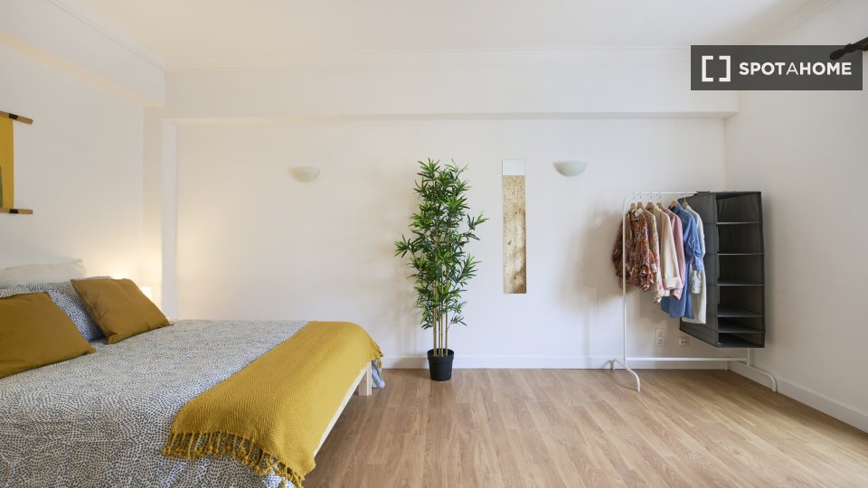 Double room Lisbon, 6 beds — photo 2