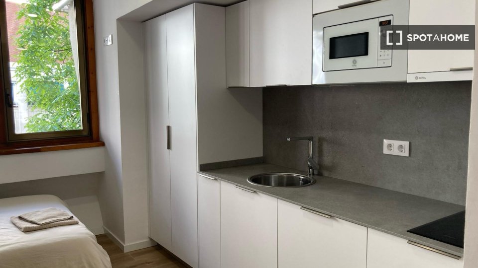 Apartment mono Madrid, 28m² — photo 1
