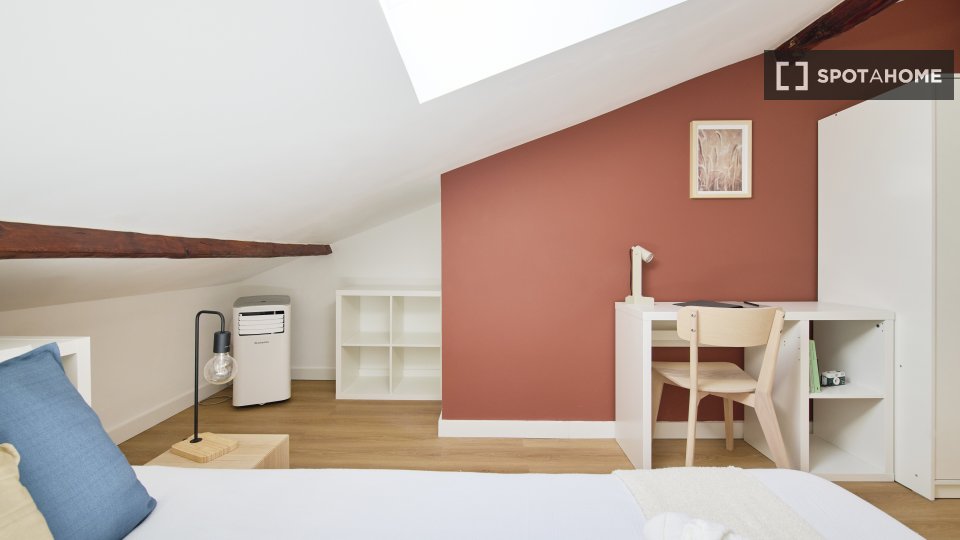 Double room Lisbon, 9 beds — photo 13