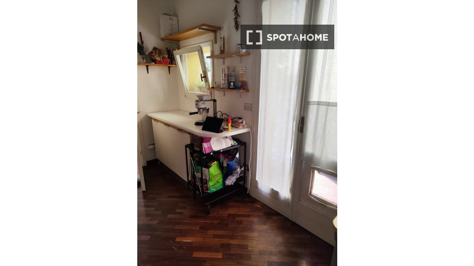 Double room Bologna, 2 beds — photo 13