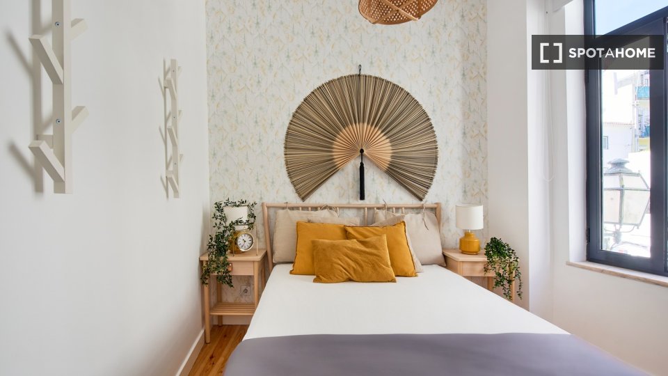 Apartment Lisbon, 2 beds, 45m² — photo 46