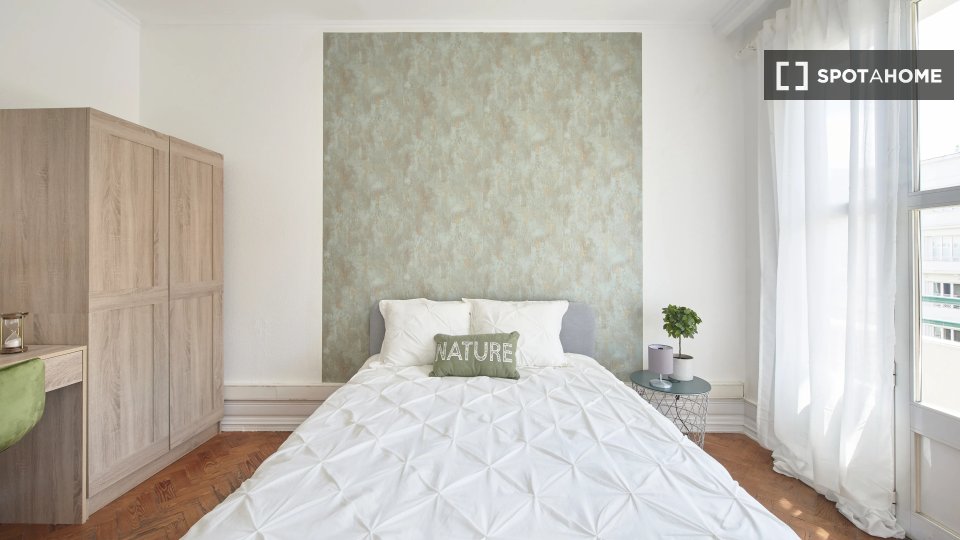 Double room Lisbon, 8 beds — photo 9