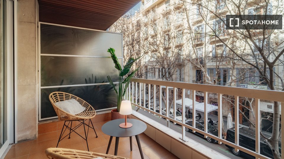 Double room Barcelona, 4 beds, 144m² — photo 7