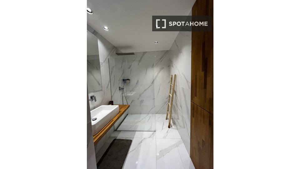 Double room Barcelona, 2 beds, 120m² — photo 6