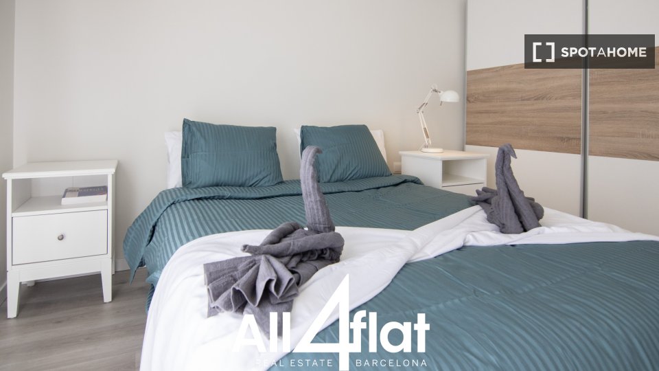 Apartment Barcelona, 4 beds, 73m² — photo 8