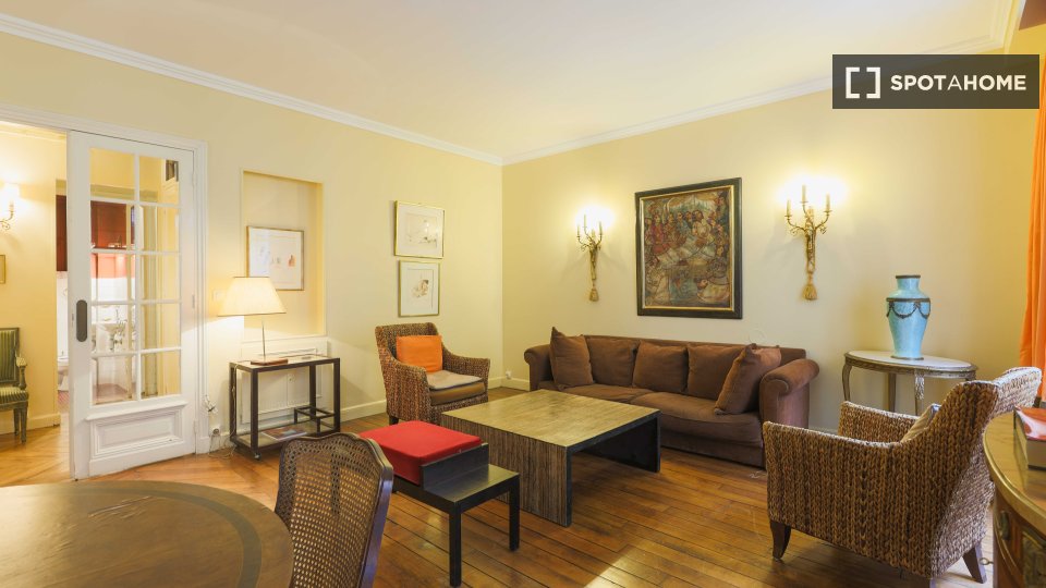 Apartment Paris, 2 beds, 75m² — photo 2