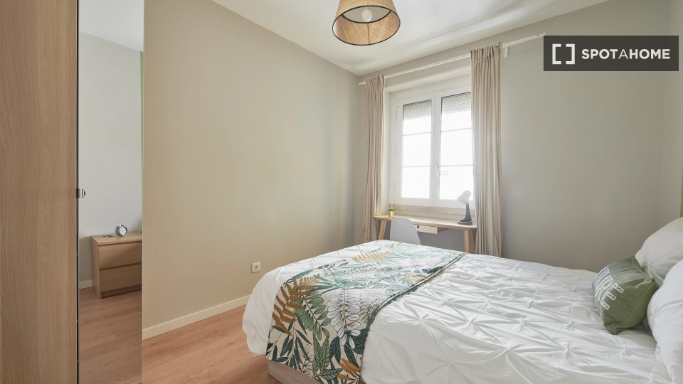 Double room Lisbon, 6 beds — photo 1
