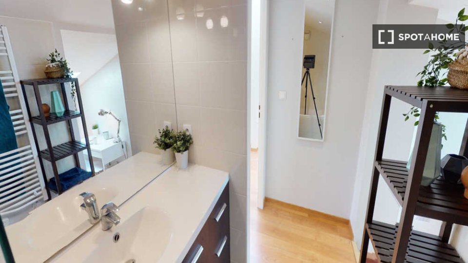 Double room Toulouse, 5 beds, 90m² — photo 9