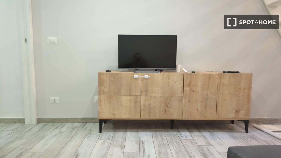Apartment Milan, 1 bed, 55m² — photo 12