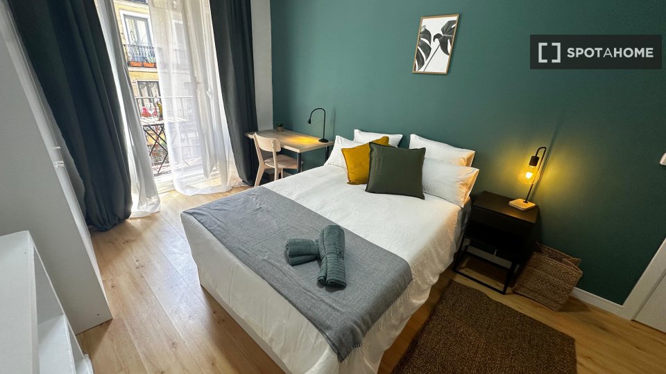 Double room Madrid, 4 beds, 90m² — photo 4