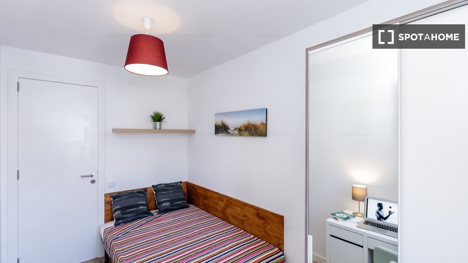 Double room Barcelona, 10 beds — photo 23