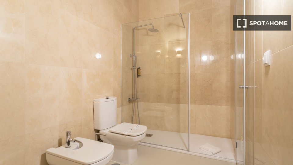 Apartment mono Lisbon, 50m² — photo 1