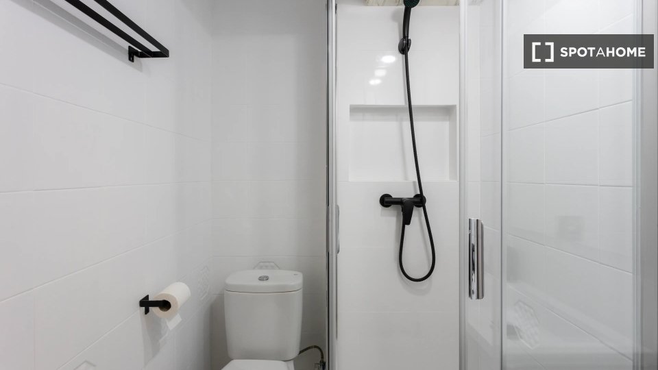 Double room Barcelona, 6 beds — photo 9