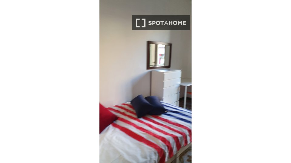 Double room Turin, 6 beds, 182m² — photo 1