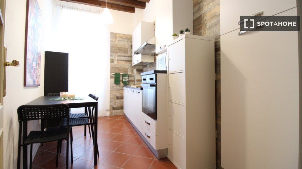 Double room Brescia, 5 beds — photo 14