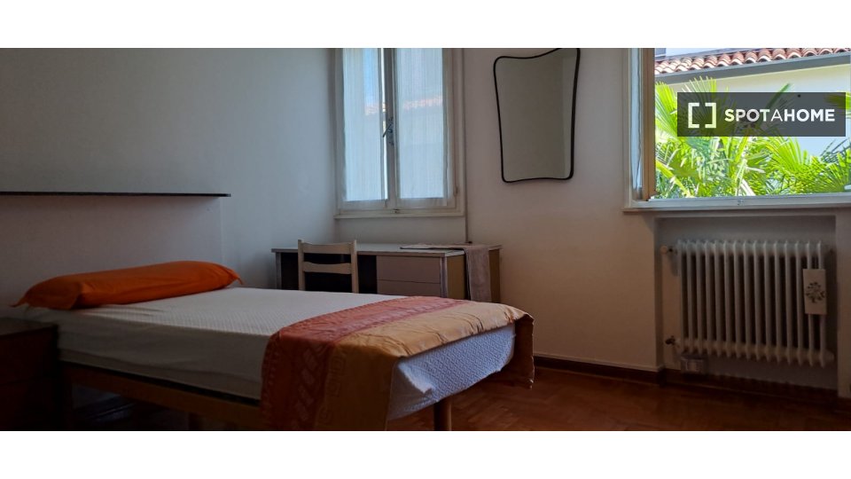 Double room Padua, 3 beds, 102m² — photo 48