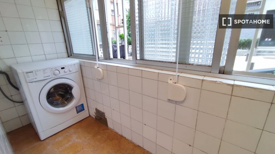 Double room Madrid, 4 beds — photo 1