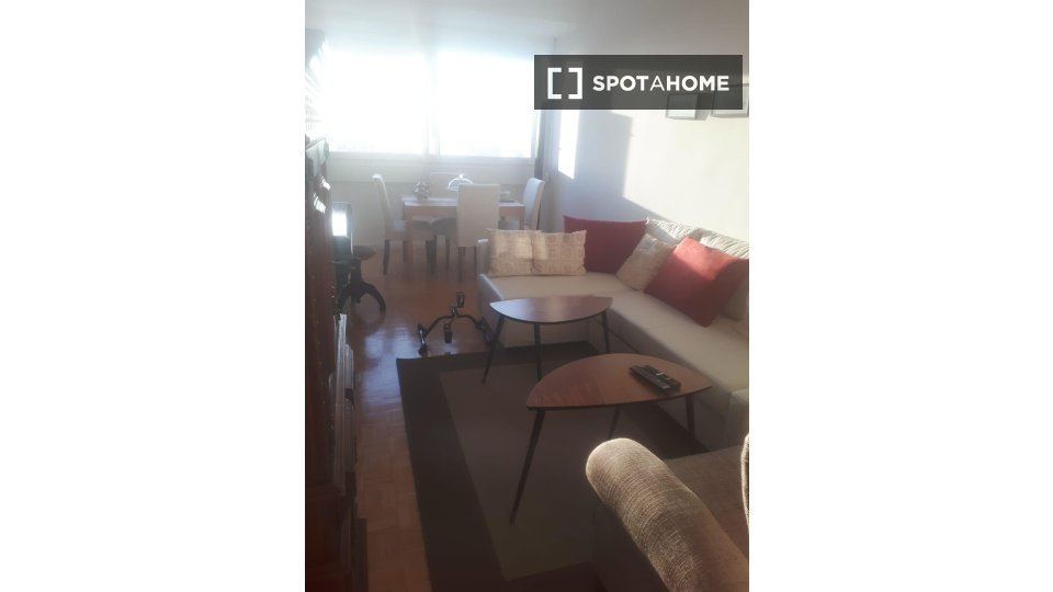 Double room Lisbon, 2 beds — photo 7