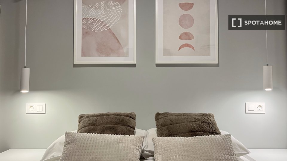 Double room Madrid, 8 beds — photo 19