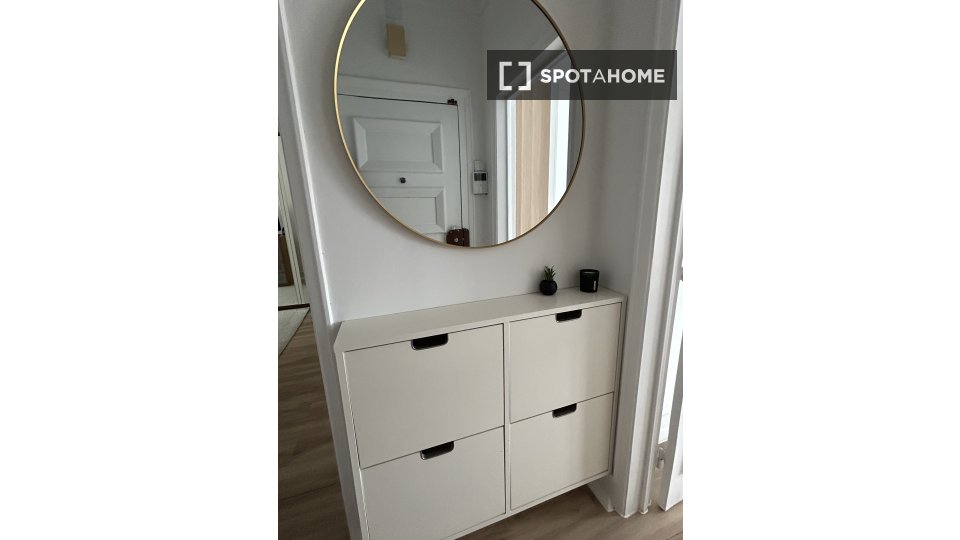 Apartment Lisbon, 2 beds, 83m² — photo 9