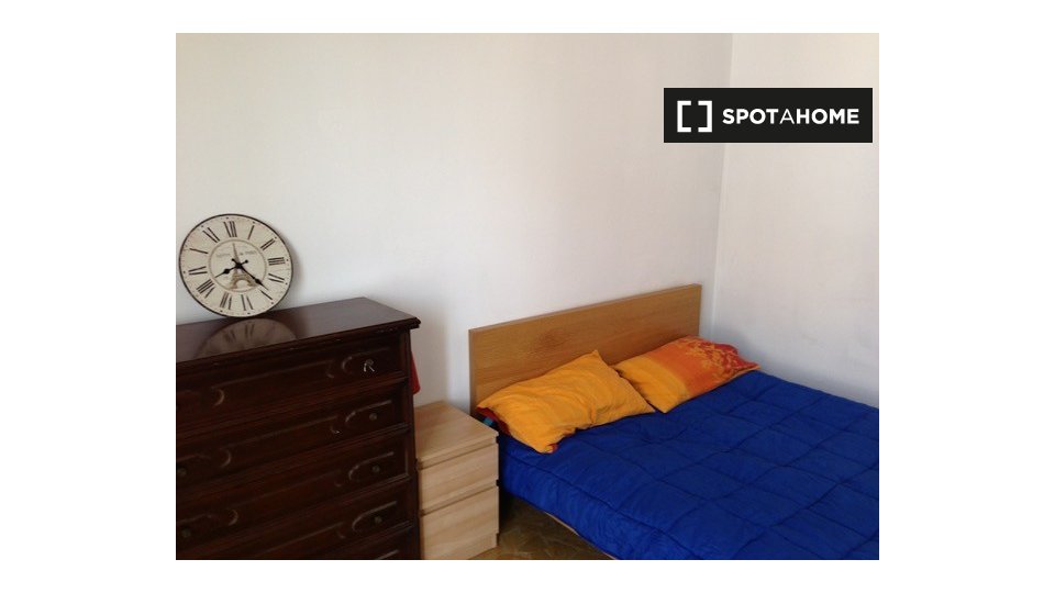 Stanza in condiviso 5 camere da letto a Costa Saragozza, Bologna - in Bologna