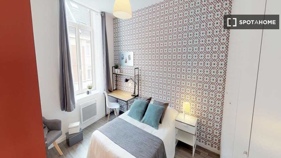 Double room Lille, 4 beds, 80m² — photo 17